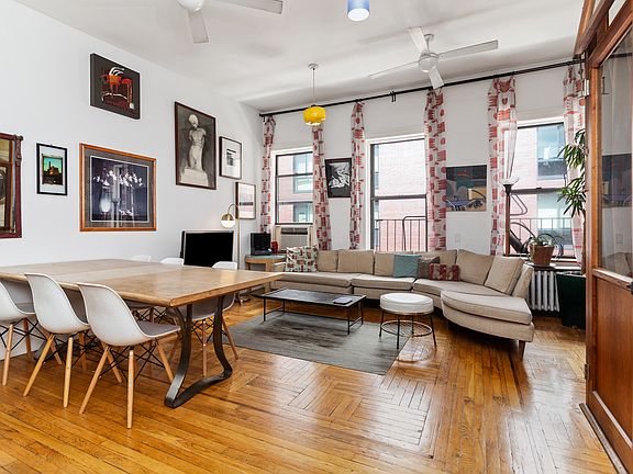 2nd image of 139 Norfolk St APT 4AB