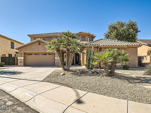 3rd image of 2465 E LA COSTA Place