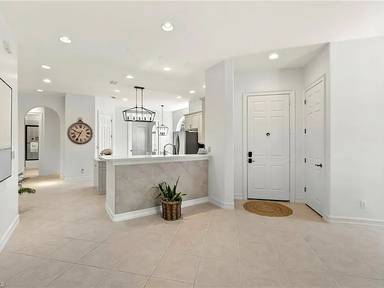 20112 Saraceno Dr — Photo 7