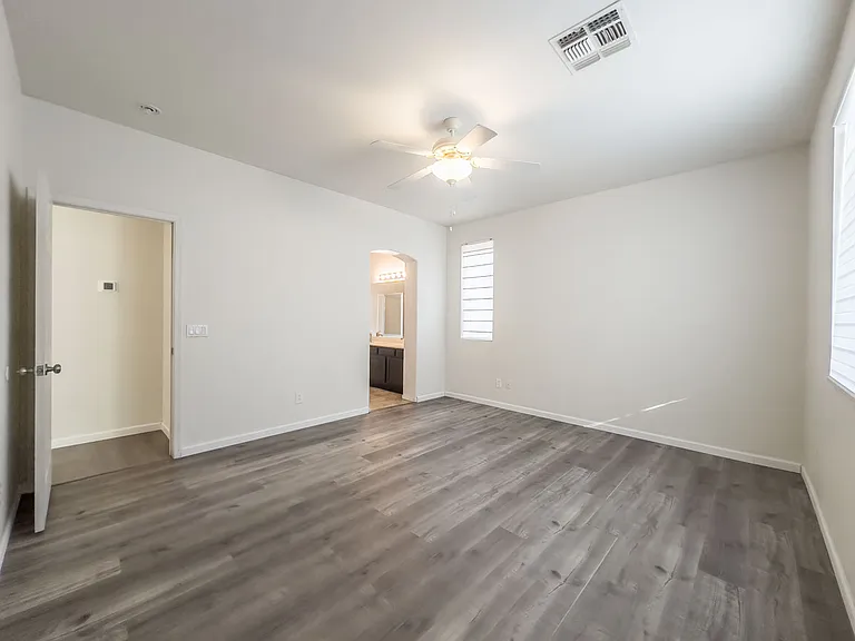 3036 N 109th Ave — Photo 12