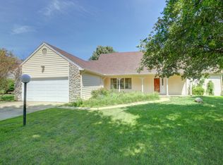 1506 Glenshire Dr, Champaign, IL 61822