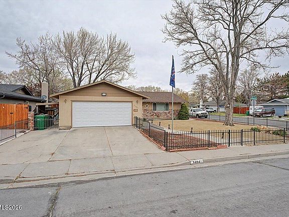 2nd image of 1404 E Robinson St