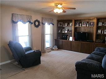 4th image of 6 Lincoln Ave