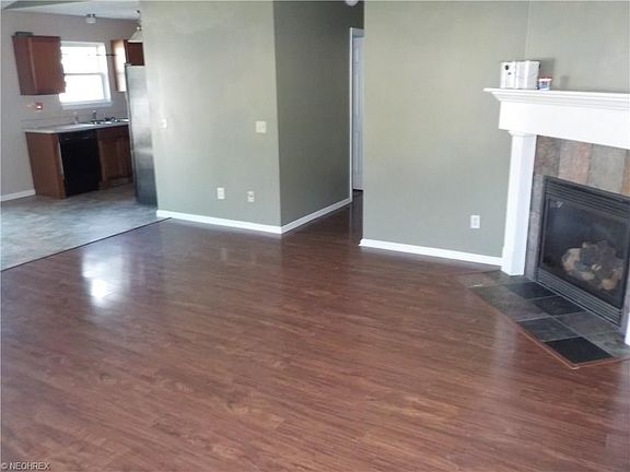 2nd image of 900 E 332nd St