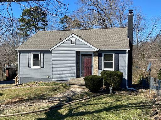 2nd image of 2747 Gaston Ave NE