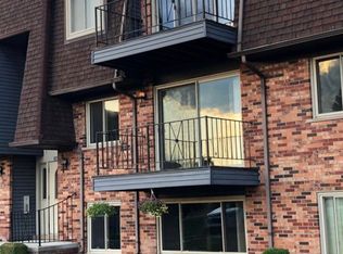116 Riviera Dr, Saint Clair Shores, MI 48080