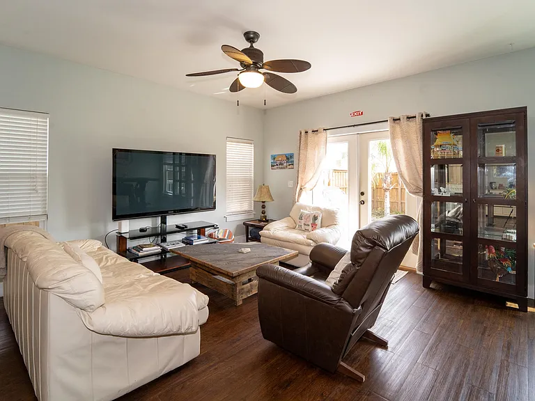 228 Herada St — Photo 3