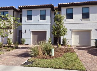 1533 Lake Jessup Cir #1, Cape Coral, FL 33909