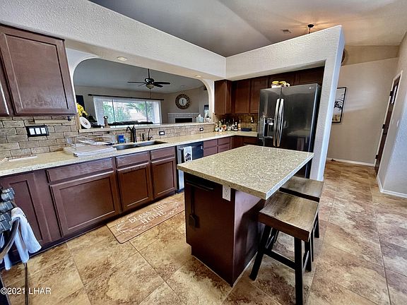 3rd image of 2097 E Via Del Aqua Dr