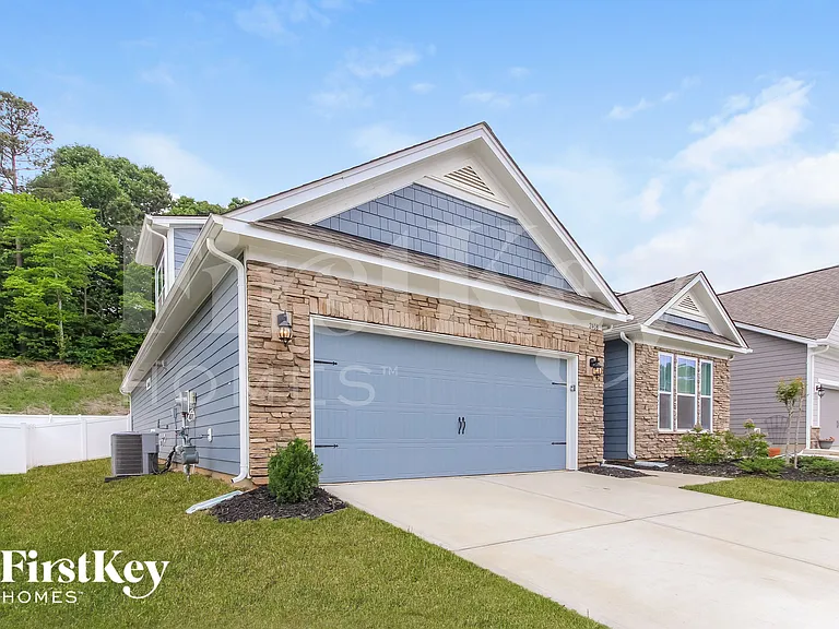 2408 Seagull Dr — Photo 3