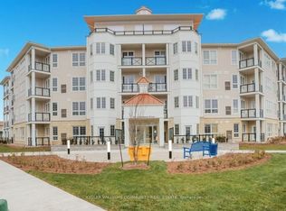 50 Lakebreeze Dr #305, Clarington, ON L1B 0V9