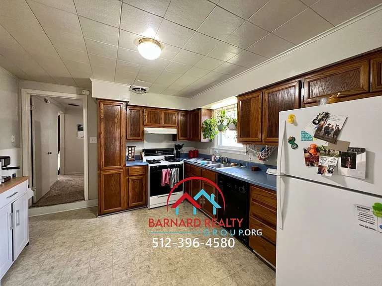 1007 N Lbj Dr — Photo 9