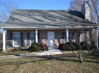 149 Old Farmers Rd, Clarksville, TN 37043