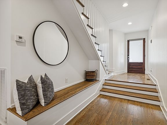 3rd image of 839A Dewees Ave