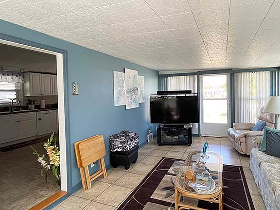 4th image of 12360 Community Dr #L-016