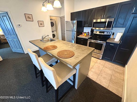 4th image of 228 Yazoo Ave #C