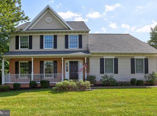 327 Koser Rd, Lititz, PA 17543