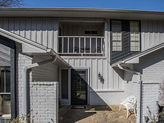 3rd image of 322 Brookwood Dr