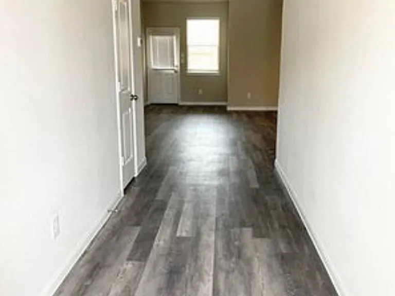25419 Grotto Falls Ln — Photo 2