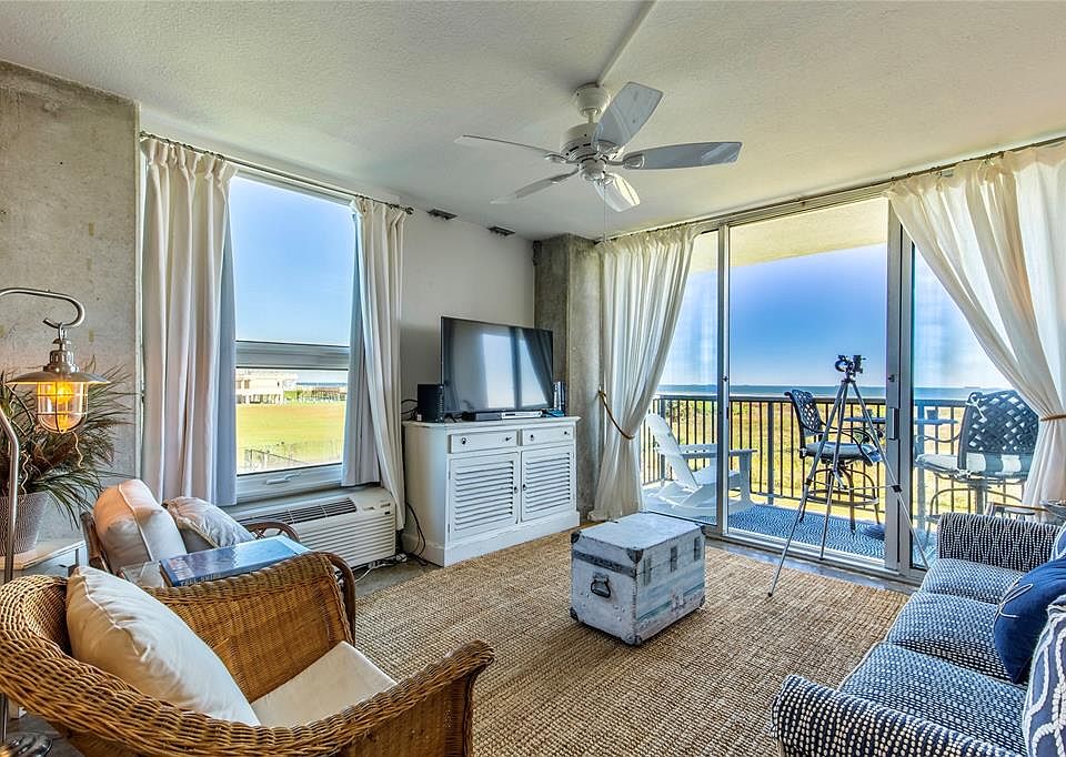 Islander East Apartments Galveston, TX Zillow