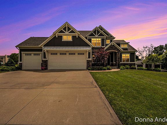 3rd image of 5714 Pettis Ct NE