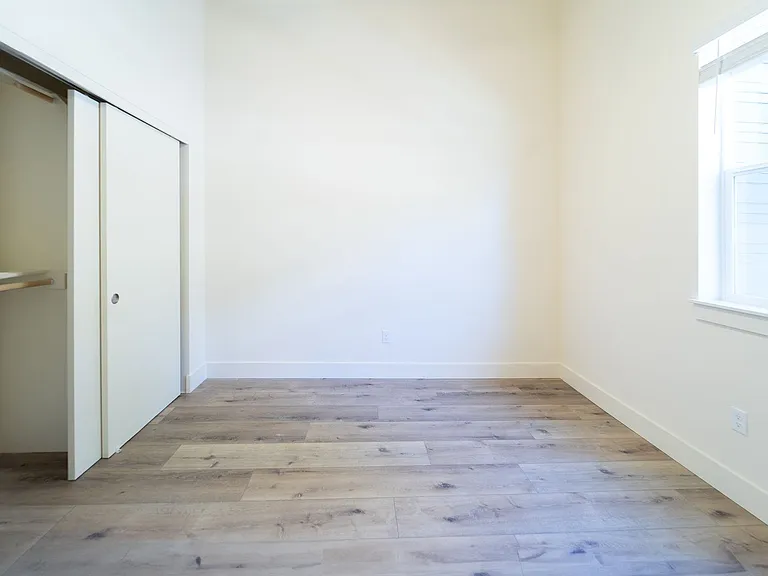 Capitol Hill Apartments — Photo 99