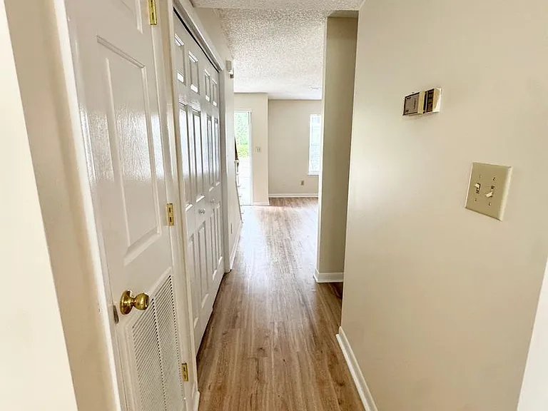 1100 Pine St #A — Photo 10