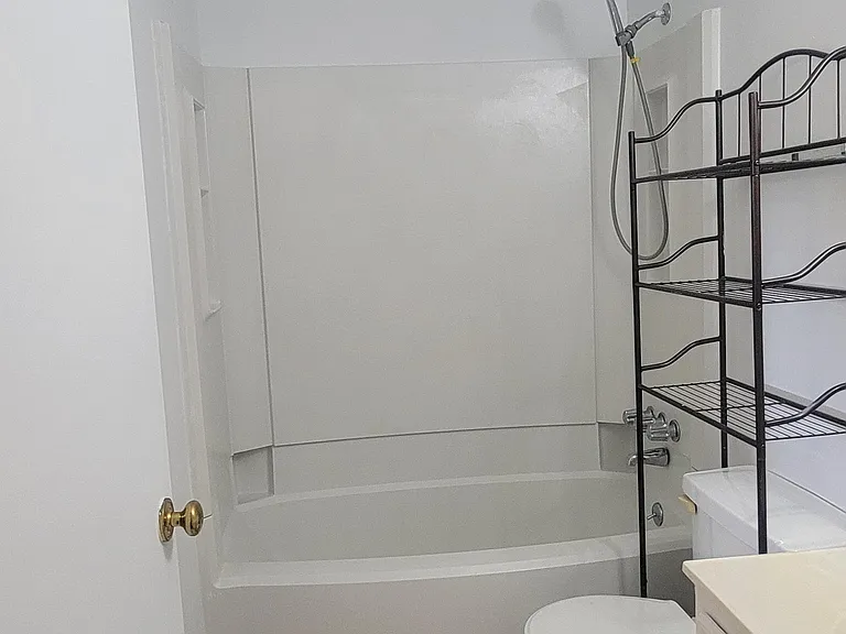 313 Lake Place Condo Dr — Photo 16