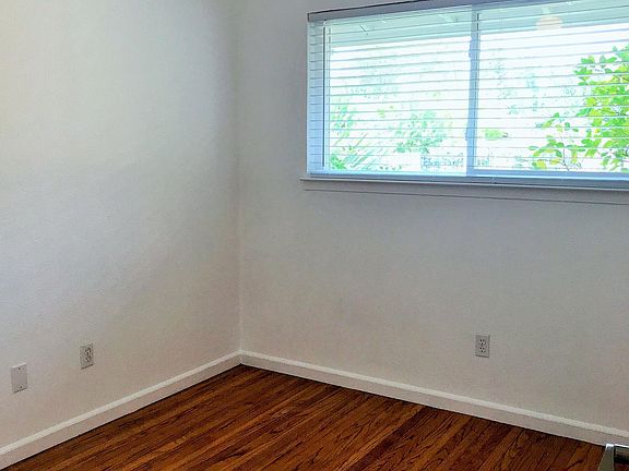 5th image of 8846 Lake Nimbus Dr