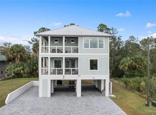 11897 W Waterwood Dr, Crystal River, FL 34429