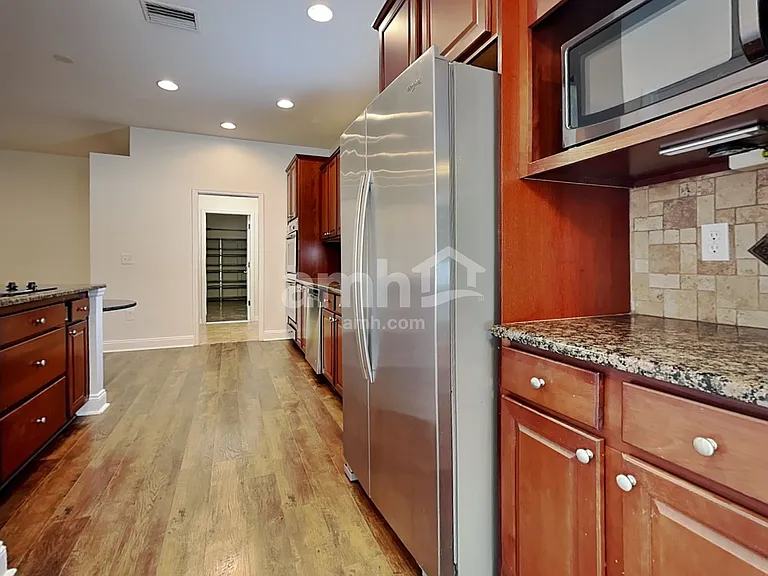 2727 Walden Woods Dr — Photo 4
