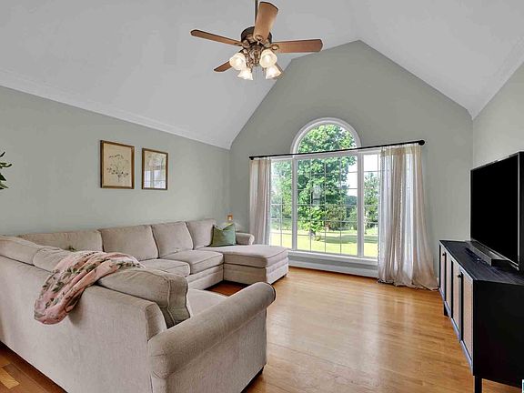 5th image of 845 Cox Cove Rd