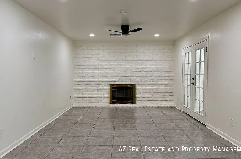 8501 W Mitchell Dr — Photo 11