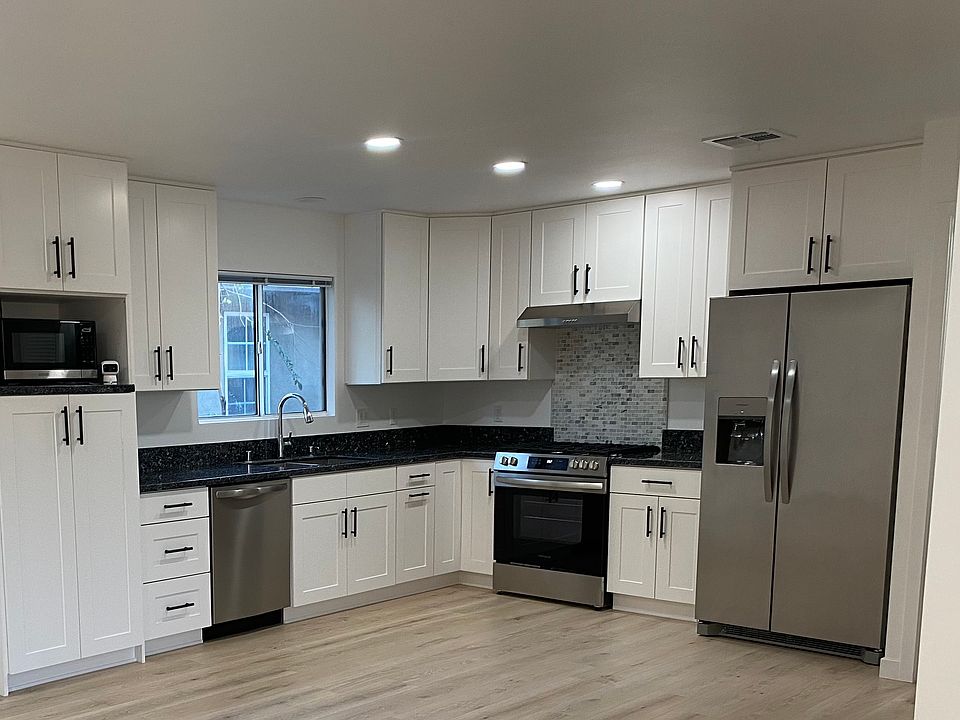 1st image of 24223 Arch St #1/2