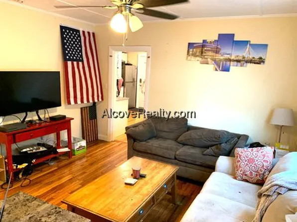 (undisclosed Address), Somerville, MA 02145
