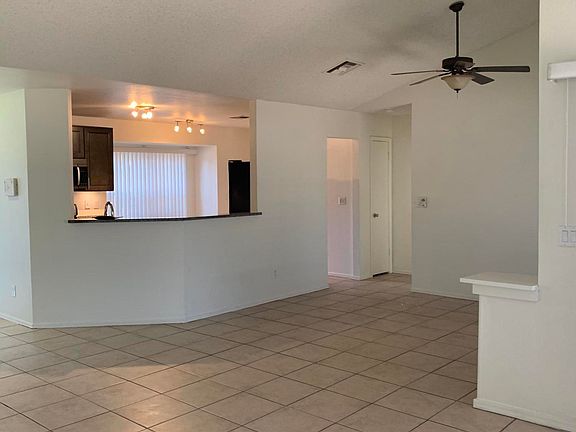 3rd image of 3623 W Fairview Ln