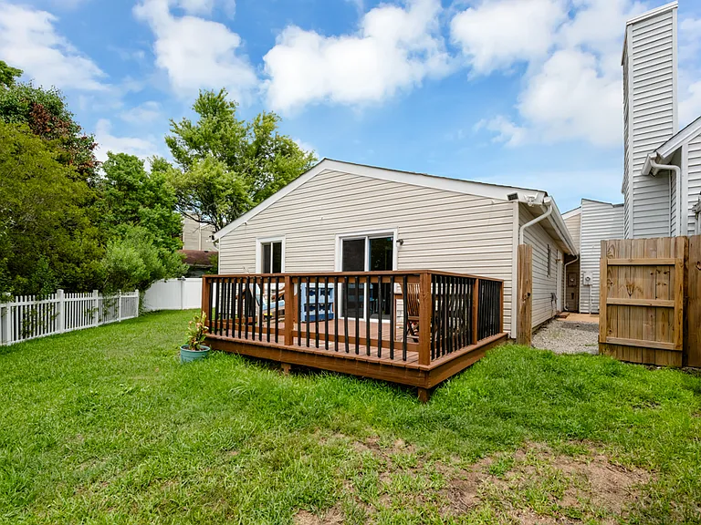 932 Fern Ridge Rd — Photo 29