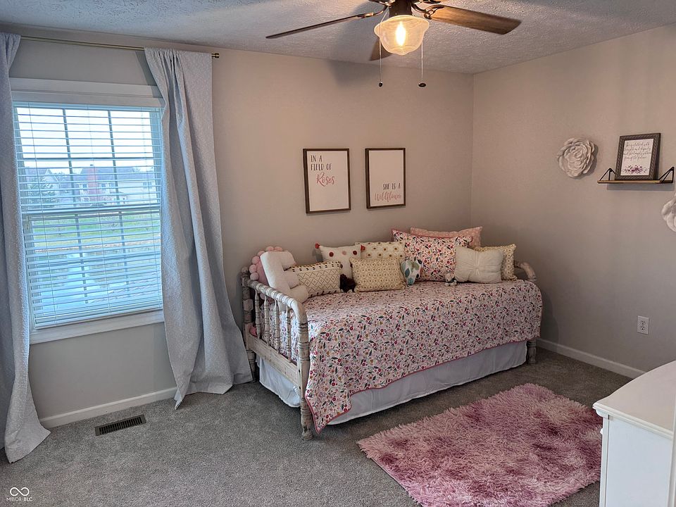 2nd image of 15050 Bainbridge Ct