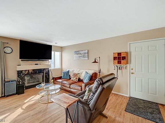 4th image of 7908 Lago Vista Ln Unit 101