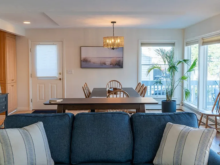370 Ocean Ave — Photo 29
