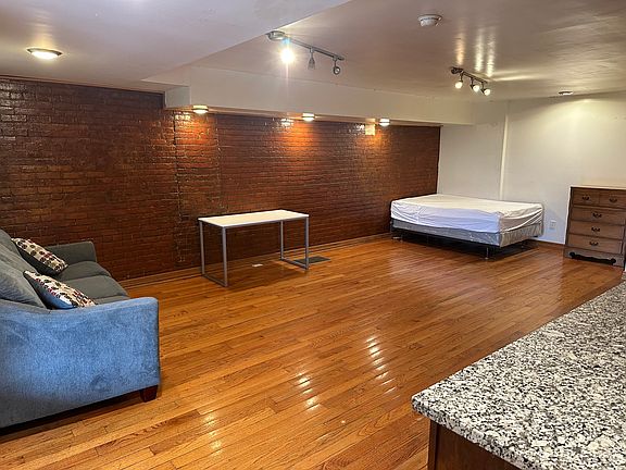 4th image of 138 Front St #2B