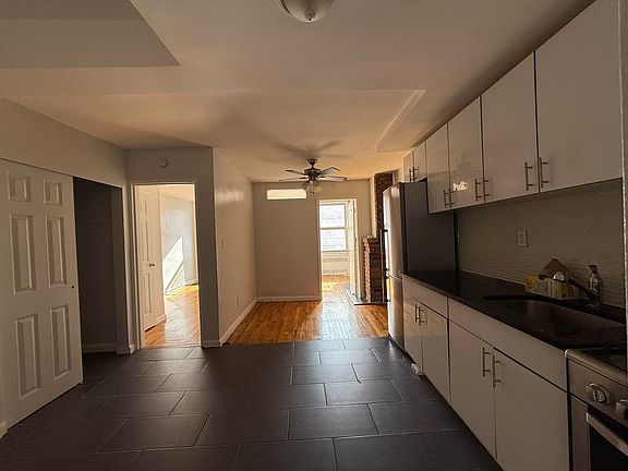 3rd image of 256 E 33rd St #4