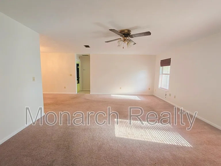 6133 NW 33rd St — Photo 5