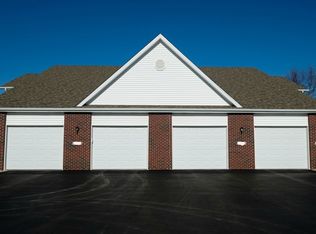 6421 Oak Crest Ln #29D, Loves Park, IL 61111
