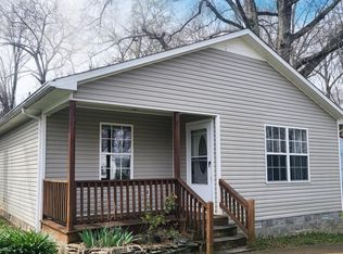 103 Cherry St, Centerville, TN 37033