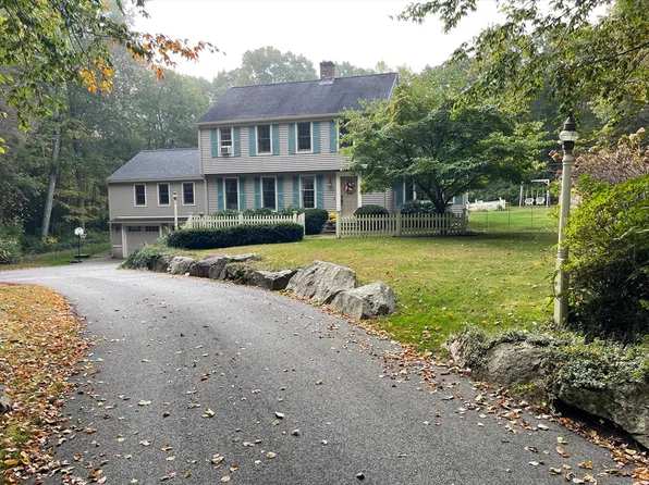 6 Garrett Ln, Spencer, MA 01562