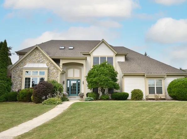 223 Grandview DRIVE, Port Washington, WI 53074
