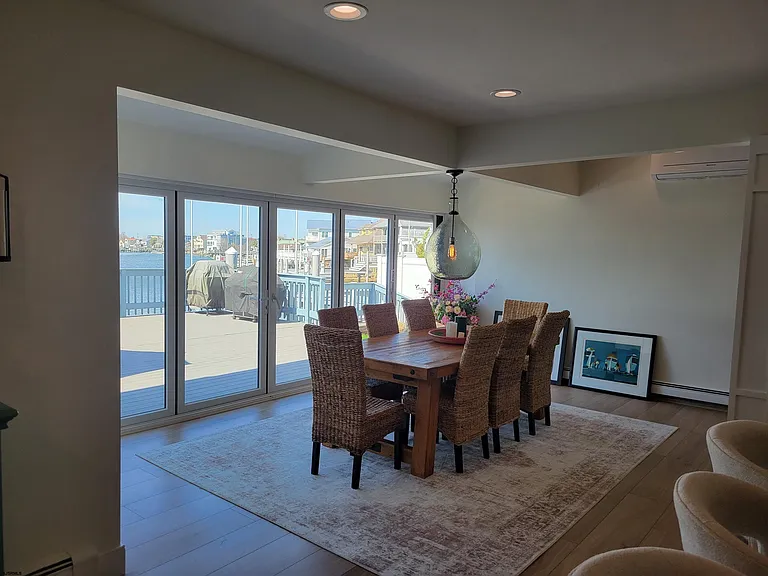 8601 Fulton Ave — Photo 7