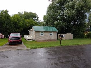 3620 Hereford Rd, Erie, PA 16510