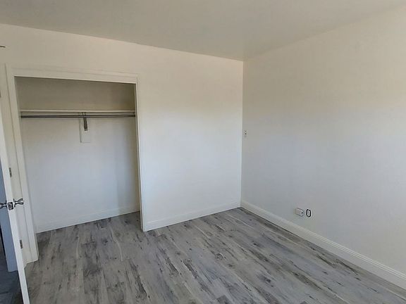 5th image of 3652 Duplex #3654